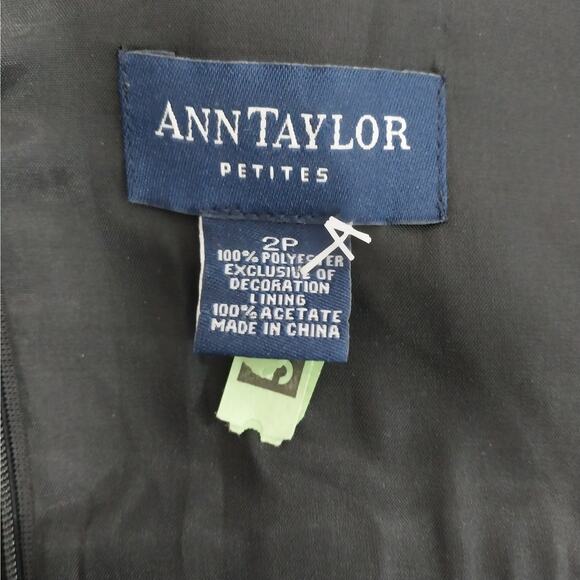 ANN TAYLOR PETITES! SO ELEGANT BLACK WITH WHITE SATIN TRIM COCKTAIL DRESS! SZ 2P - Picture 6 of 8